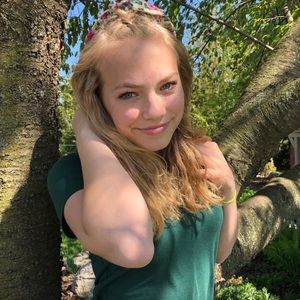 Meet your Posher, Emma